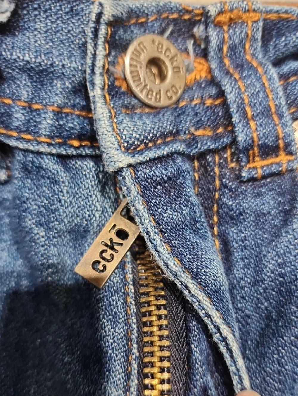 Ecko Unlimited Kids Straight-Leg Jeans in Dark Blue Size 6